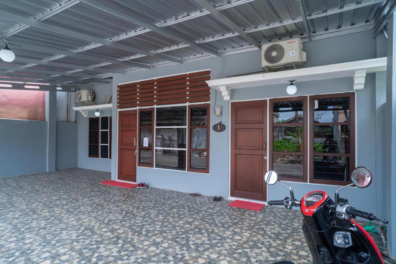 Hotel Koolkost Syariah Near Jalan Ahmad Yani Banjarmasin Sungai Lutus Exterior foto