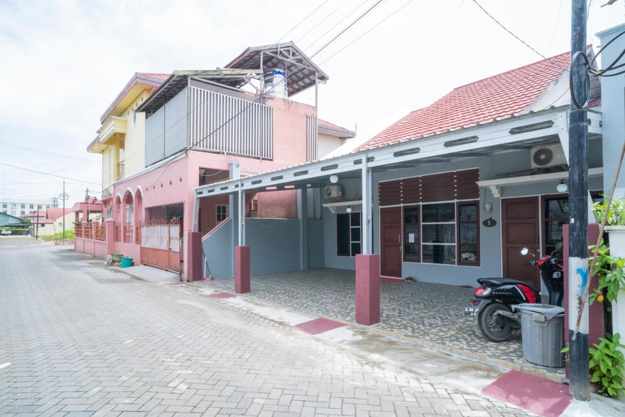 Hotel Koolkost Syariah Near Jalan Ahmad Yani Banjarmasin Sungai Lutus Exterior foto